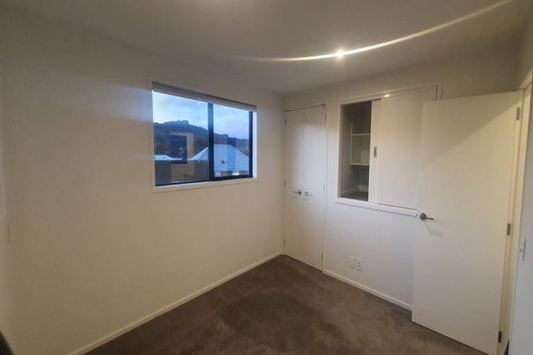 Photo of property in 2/10 Avery Grove, Boulcott, Lower Hutt, 5011