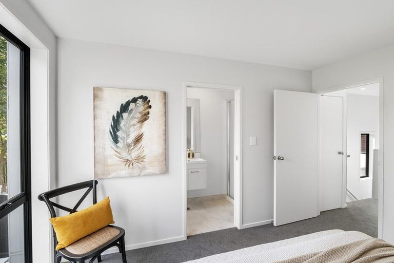 Photo of property in 4d Weetman Drive, Browns Bay, Auckland, 0630