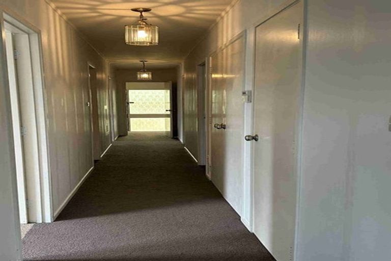 Photo of property in 116 Glenmore Road, Sunnyhills, Auckland, 2010