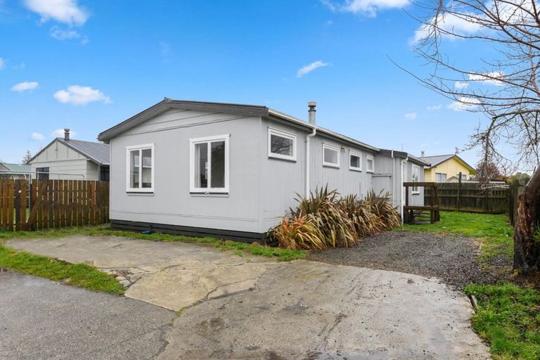 Photo of property in 80a Pohutukawa Drive, Owhata, Rotorua, 3010