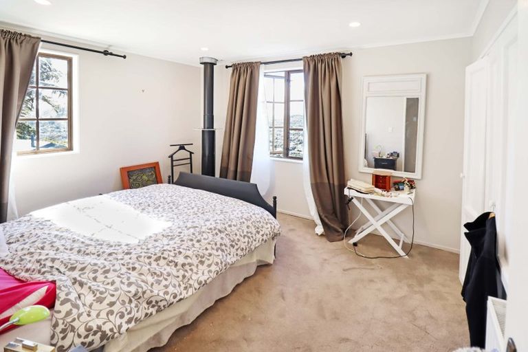 Photo of property in 50 Wrights Hill Road, Karori, Wellington, 6012