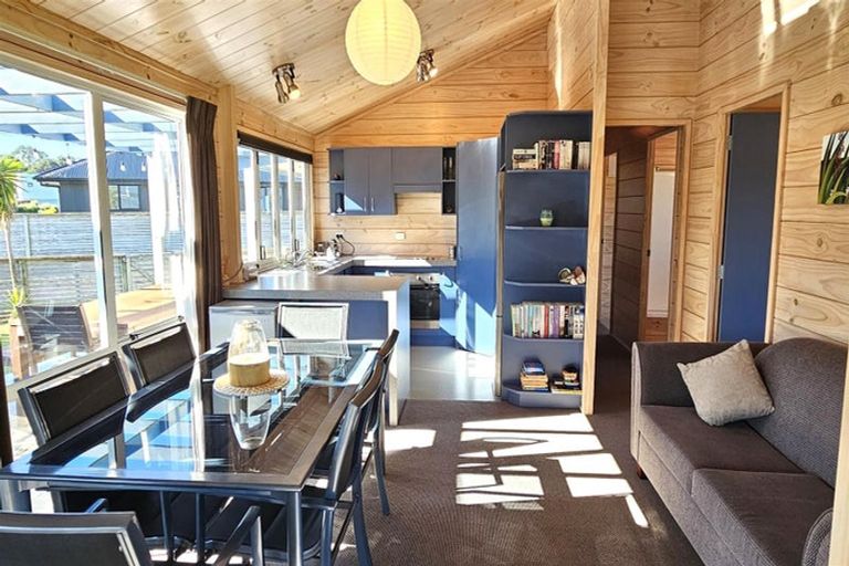 Photo of property in 117 Kelly Jade Avenue, Matarangi, Whitianga, 3592