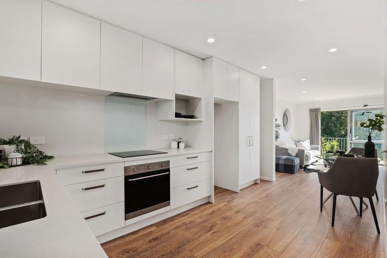 Photo of property in 10/19 Ruakiwi Road, Hamilton Lake, Hamilton, 3204