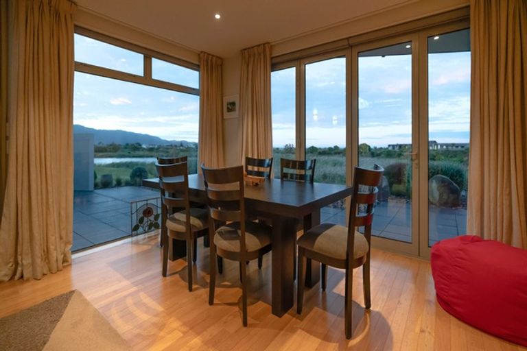 Photo of property in 299 Manly Street, Paraparaumu Beach, Paraparaumu, 5032