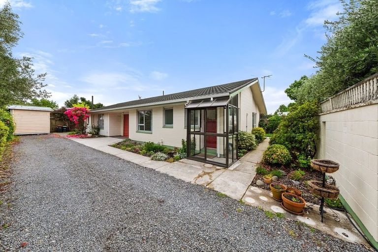 Photo of property in 1/139 Weston Road, St Albans, Christchurch, 8052