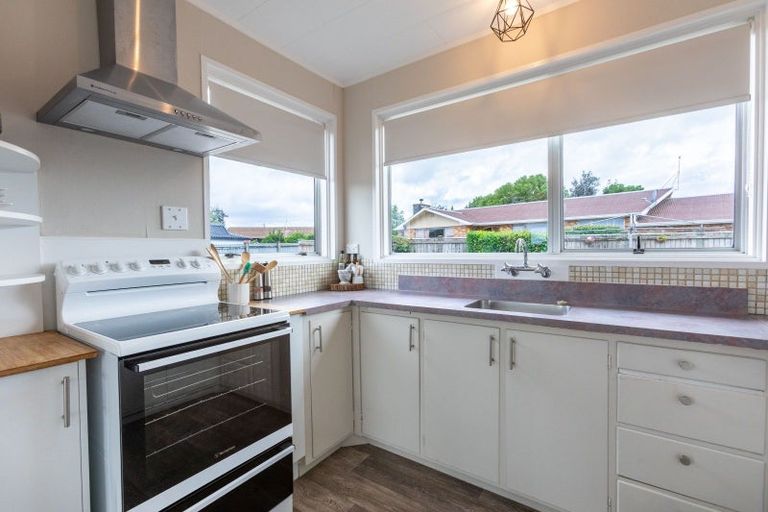 Photo of property in 20 Ruahine Street, Dannevirke, 4930