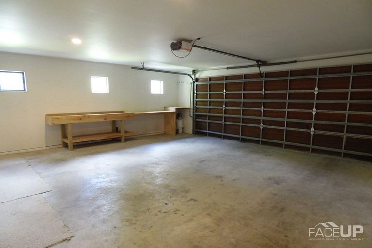 Photo of property in 56a Lagoon Way, West Harbour, Auckland, 0618