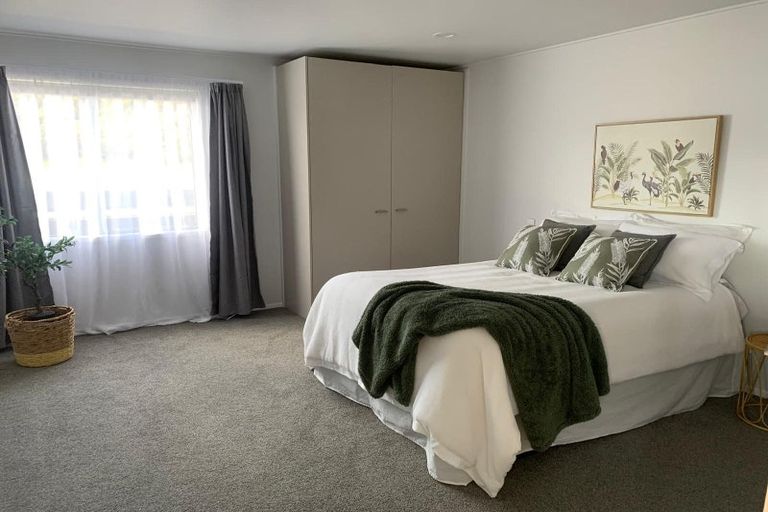 Photo of property in 1/9 Broderick Road, Johnsonville, Wellington, 6037