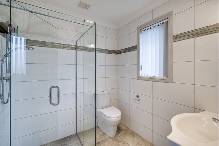 Photo of property in 2 Ranmore Lane, Havelock North, 4130