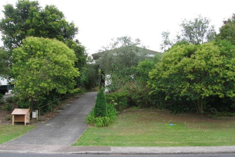 Photo of property in 19 Glamorgan Drive, Torbay, Auckland, 0630