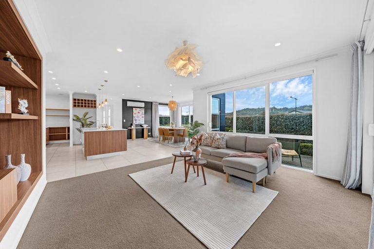 Photo of property in 5 Hooton Drive, Huapai, Kumeu, 0810