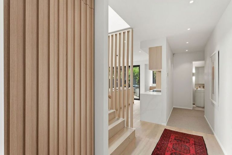 Photo of property in 38 Straven Road, Riccarton, Christchurch, 8011