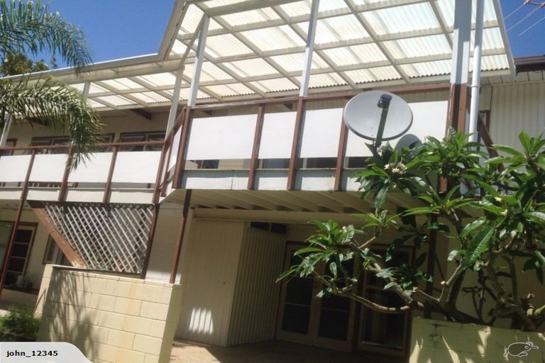 Photo of property in 60b Te Atatu Road, Te Atatu South, Auckland, 0610