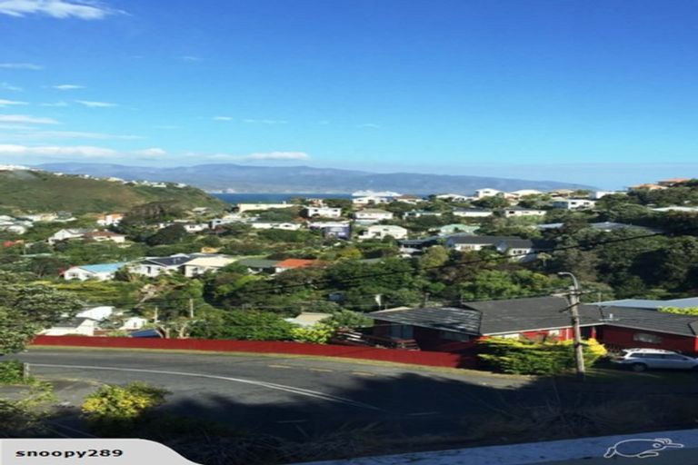 Photo of property in 2/7 Wye Street, Island Bay, Wellington, 6023