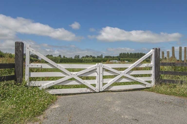 Photo of property in 132 Kennedys Hill Road, Fernside, Rangiora, 7471