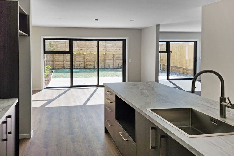 Photo of property in 7 Ruru Lane, Hurworth, New Plymouth, 4310