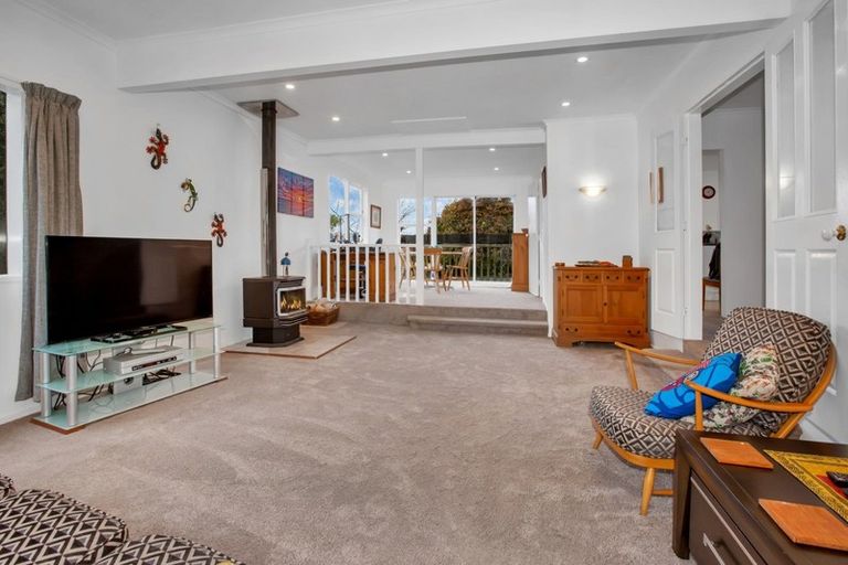 Photo of property in 35 Discovery Drive, Whitby, Porirua, 5024