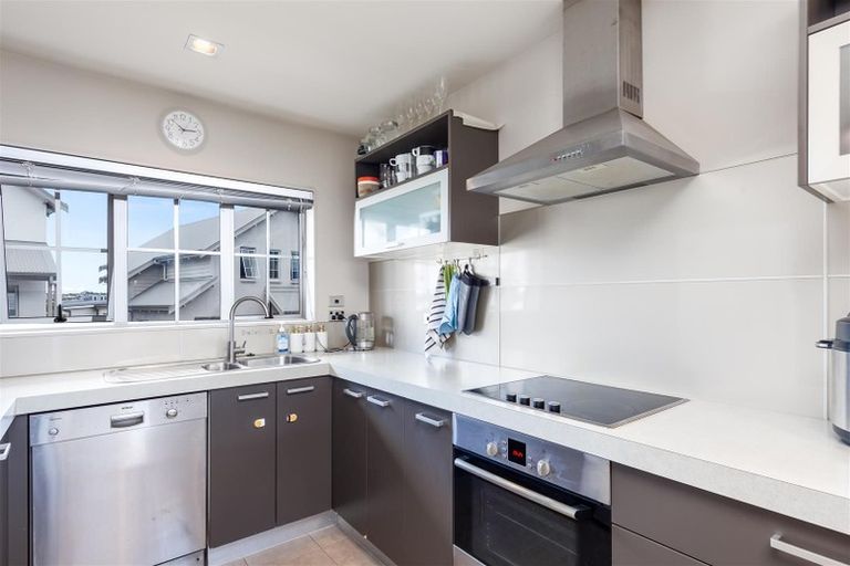 Photo of property in 10/9 Georgia Terrace, Albany, Auckland, 0632