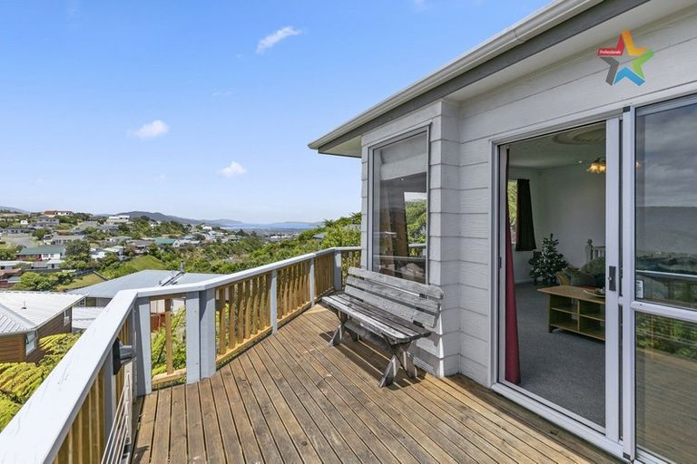 Photo of property in 2/259 Major Drive, Kelson, Lower Hutt, 5010