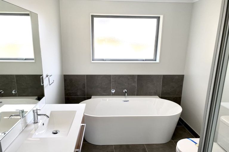 Photo of property in 6a Dale Road, Whenuapai, Auckland, 0618