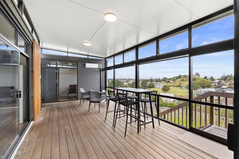 Photo of property in 4 O'meara Heights, Paeroa, 3600