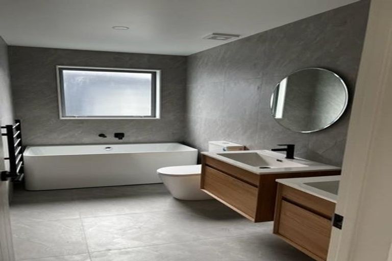 Photo of property in 43 Clara Road, Silverdale, 0932