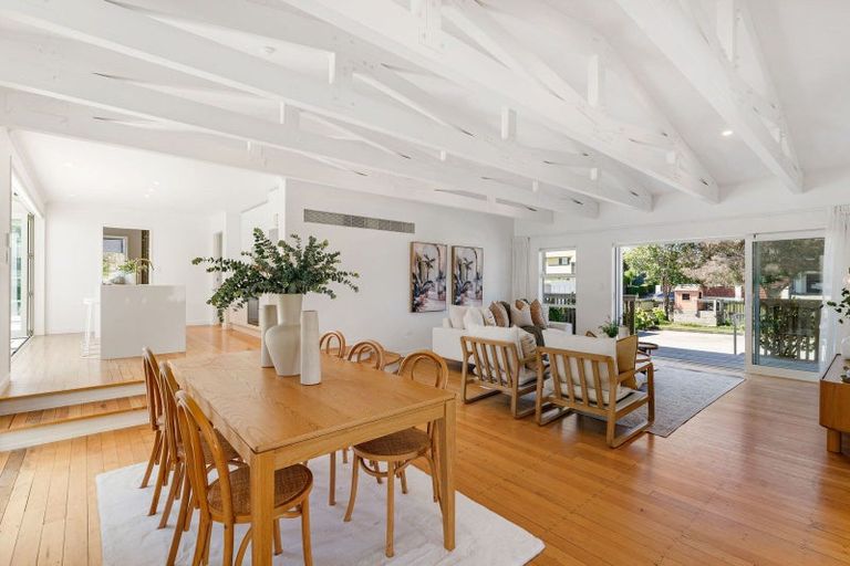 Photo of property in 202 Valley Road, Mount Maunganui, 3116