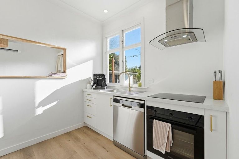 Photo of property in 17 Hutchison Crescent, Durie Hill, Whanganui, 4500