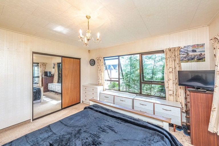 Photo of property in 12 Warwick Place, Springvale, Whanganui, 4501