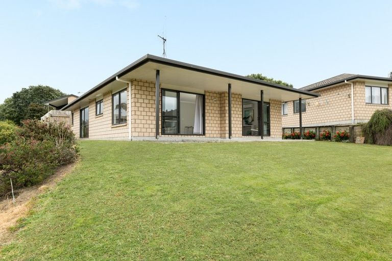 Photo of property in 28/19 Glencarron Place, Bethlehem, Tauranga, 3110