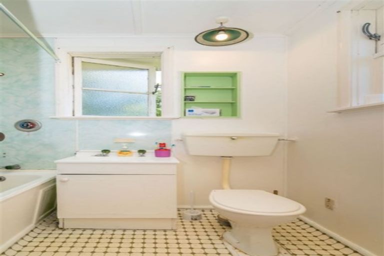 Photo of property in 12 Forrester Avenue, Liberton, Dunedin, 9010