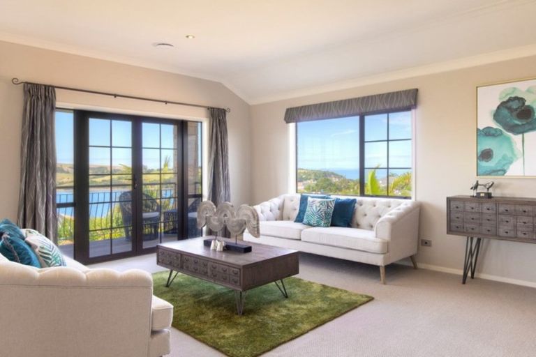 Photo of property in 10 Clansman Terrace, Gulf Harbour, Whangaparaoa, 0930