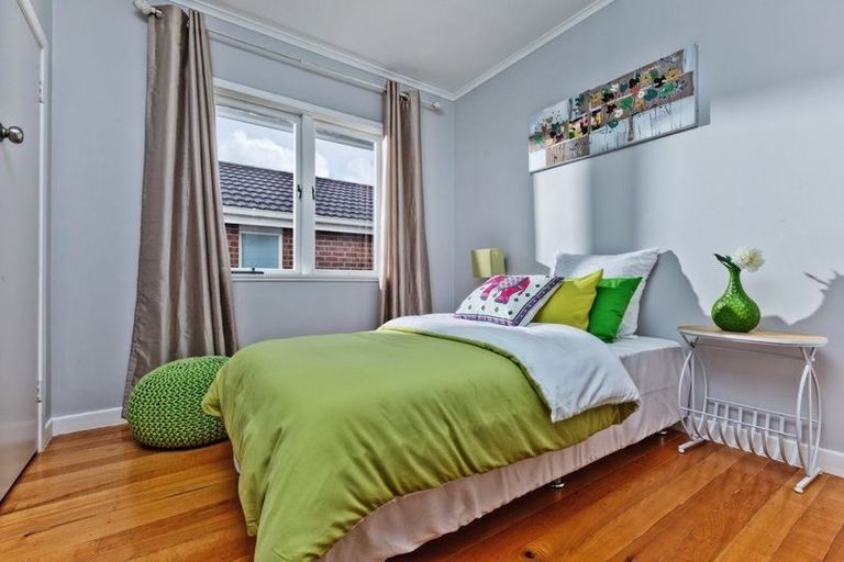Photo of property in 120 Lake Road, Belmont, Auckland, 0622