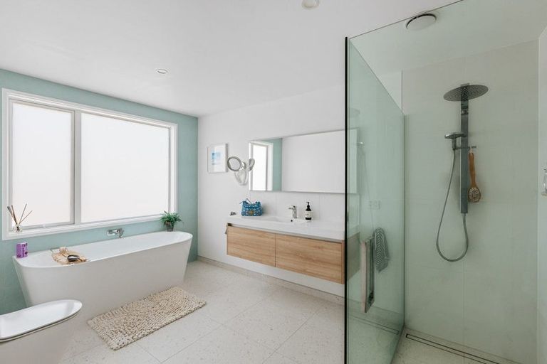 Photo of property in 10 Josephine Place, Omokoroa, 3114