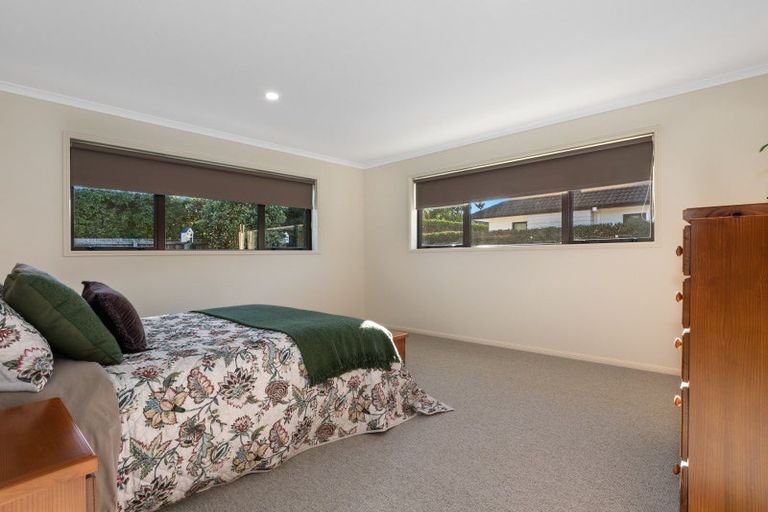 Photo of property in 19 Inglewood Place, Bethlehem, Tauranga, 3110