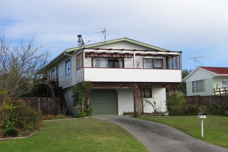 Photo of property in 9 Kawau View Road, Snells Beach, 0920
