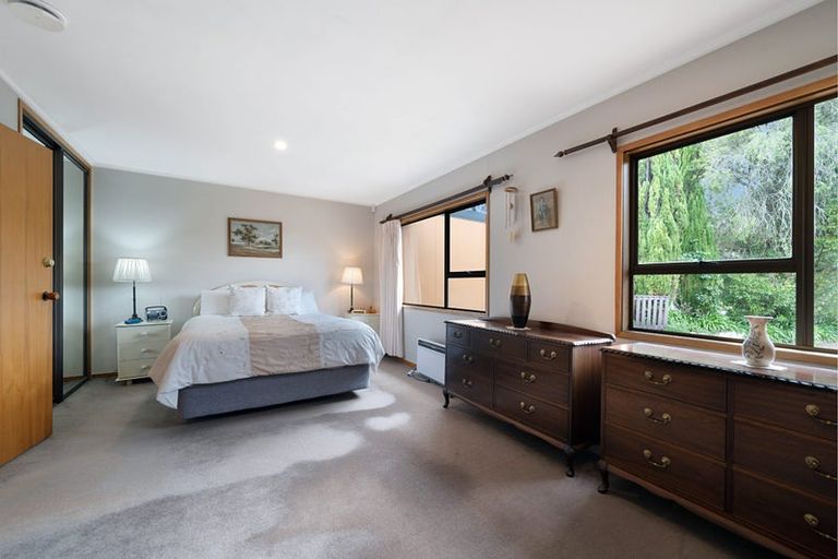 Photo of property in 2/5 Highlight Parade, Te Atatu South, Auckland, 0610