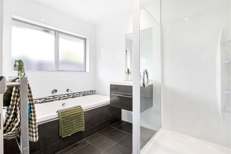 Photo of property in 70a Jeffreys Road, Fendalton, Christchurch, 8052