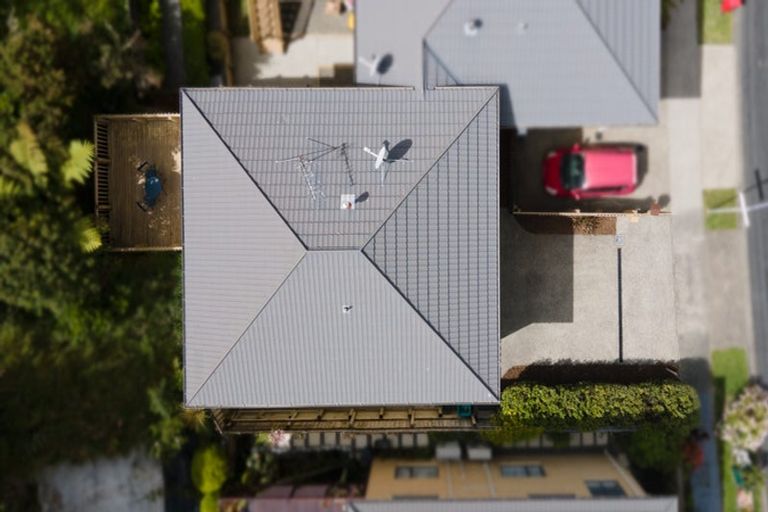 Photo of property in 24 Erlestoke Crescent, Churton Park, Wellington, 6037