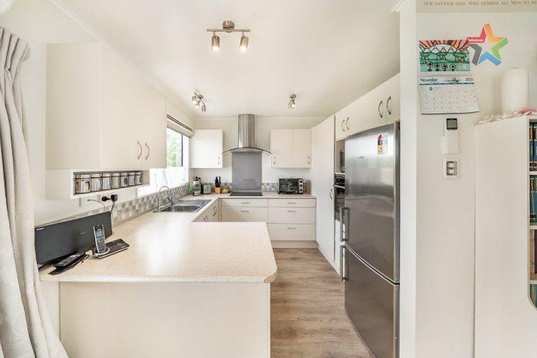 Photo of property in 23 Invercargill Drive, Kelson, Lower Hutt, 5010