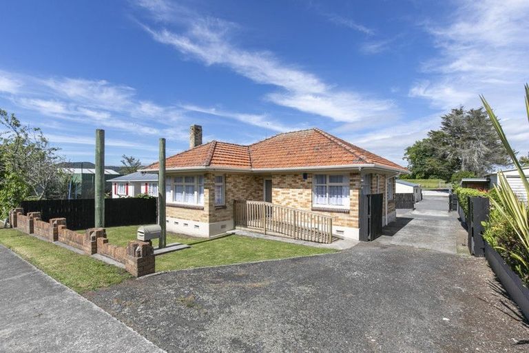 Photo of property in 434 Great South Road, Huntly, 3700