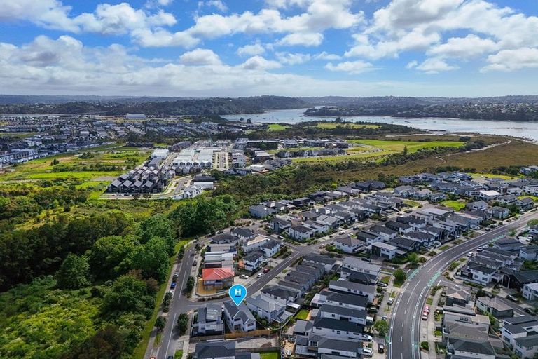 Photo of property in 3 Riroriro Road, Hobsonville, Auckland, 0616