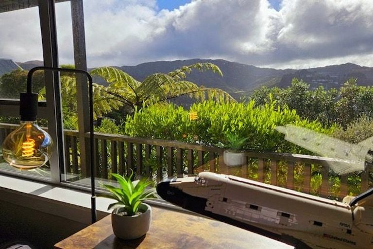 Photo of property in 6 Cardigan Way, Wilton, Wellington, 6012