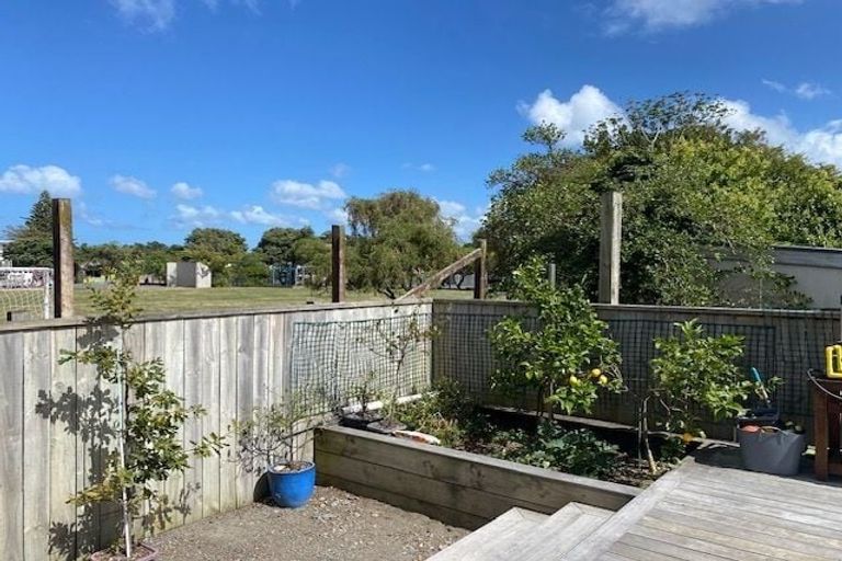 Photo of property in 152 Muritai Road, Eastbourne, Lower Hutt, 5013
