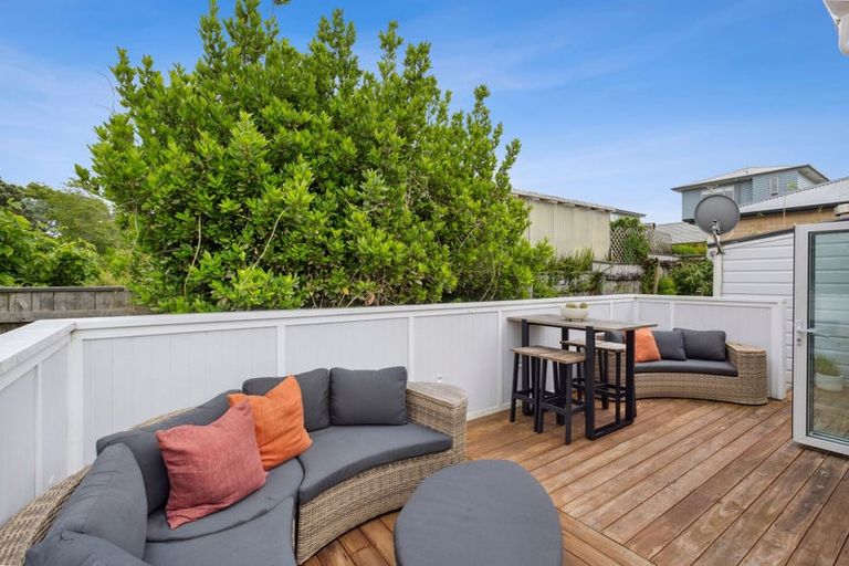 Photo of property in 36 Belt Road, Moturoa, New Plymouth, 4310