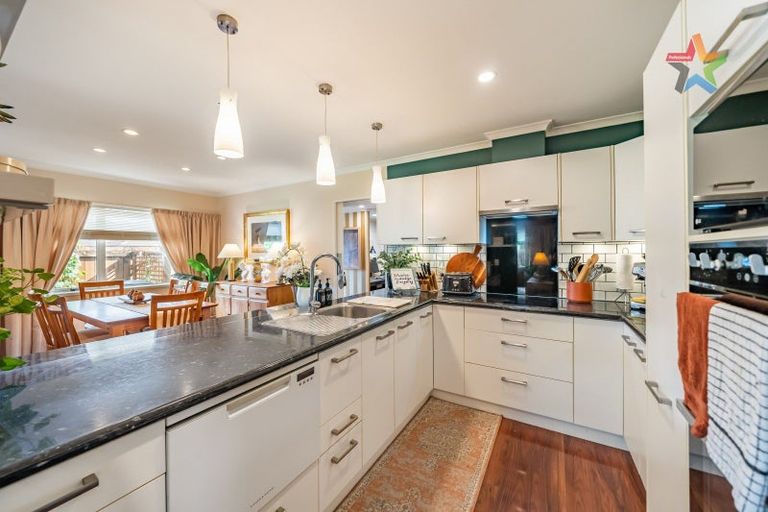 Photo of property in 44 Woodland Mews, Wainuiomata, Lower Hutt, 5014