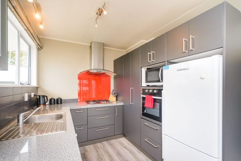 Photo of property in 44 Holdsworth Avenue, Milson, Palmerston North, 4414