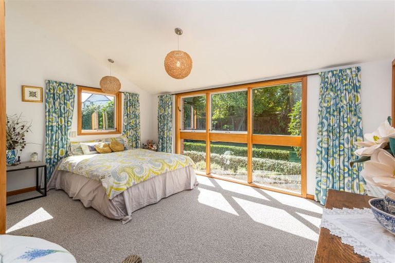 Photo of property in 21 Desmond Street, Merivale, Christchurch, 8014