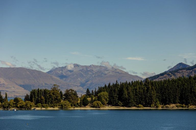 Photo of property in 513 Peninsula Road, Kelvin Heights, Queenstown, 9300