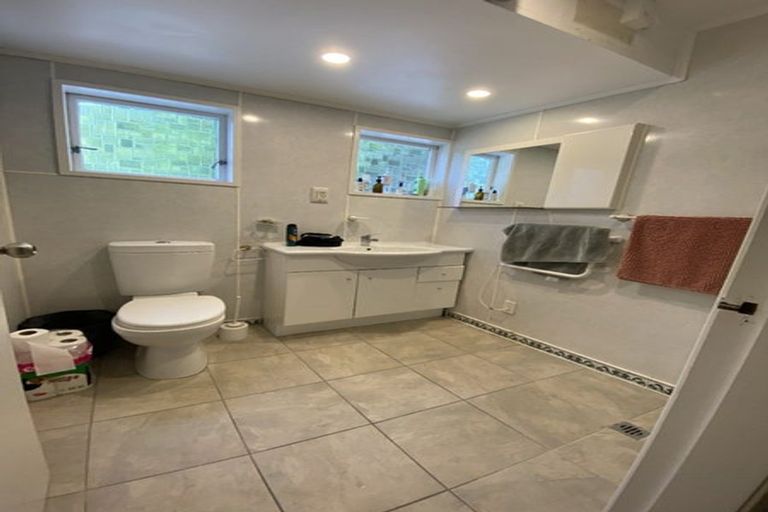 Photo of property in 4a Easdale Street, Kelburn, Wellington, 6012